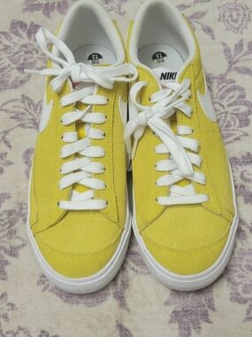 Nike Men’s Yellow Suede Low-Top Sneakers